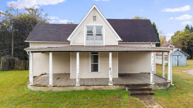 214 E Rhea Avenue, Spring City, TN 37381