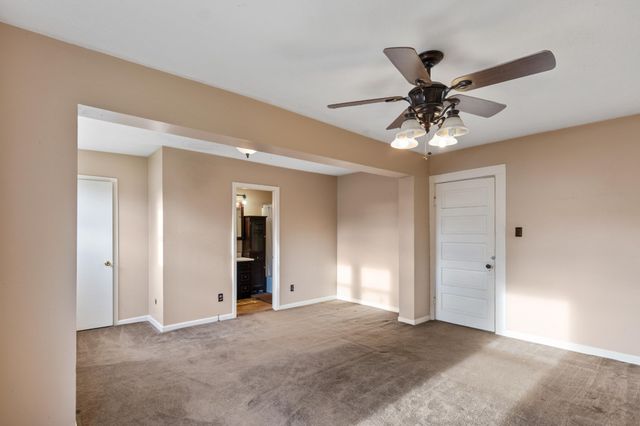 214 E Rhea Avenue, Spring City, TN 37381