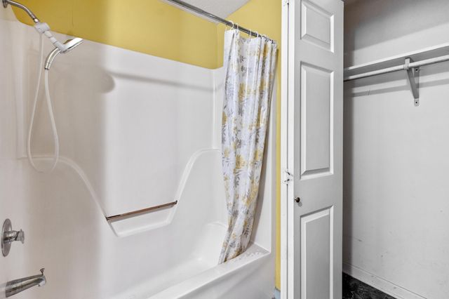 214 E Rhea Avenue, Spring City, TN 37381