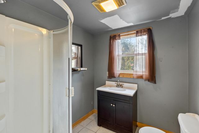 214 E Rhea Avenue, Spring City, TN 37381