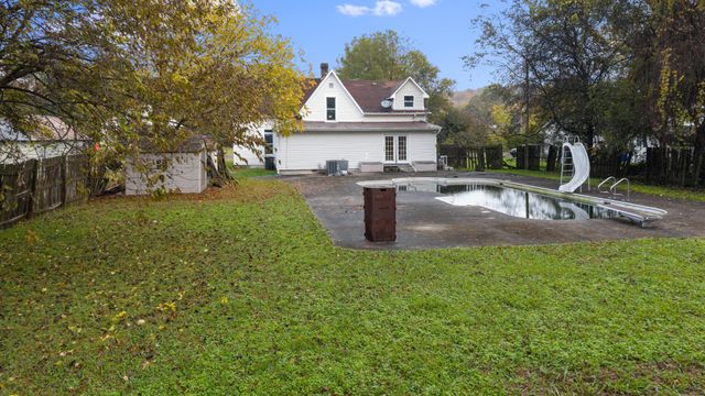 214 E Rhea Avenue, Spring City, TN 37381