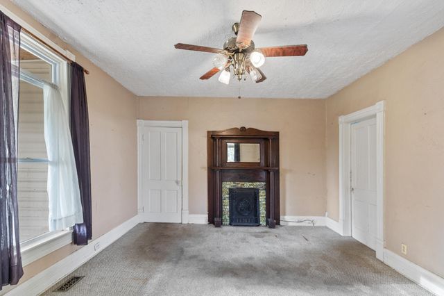 214 E Rhea Avenue, Spring City, TN 37381