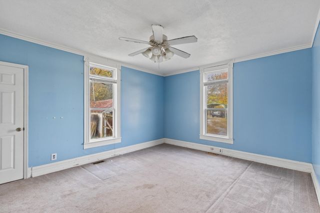 214 E Rhea Avenue, Spring City, TN 37381