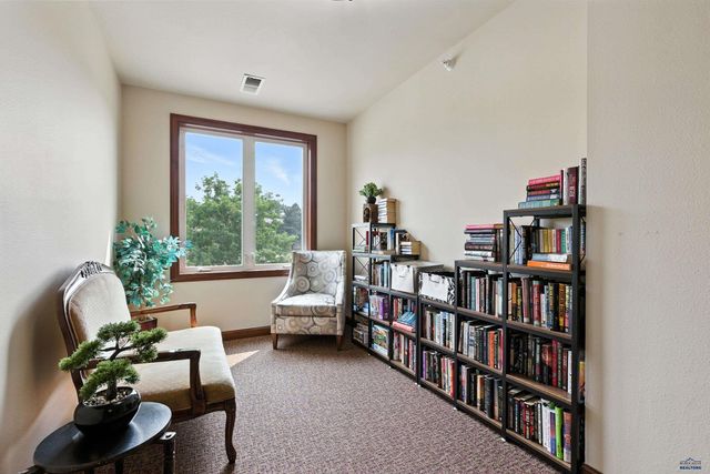 4031 FAIRWAY HILLS DR, Rapid City, SD 57702