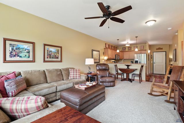 4031 FAIRWAY HILLS DR, Rapid City, SD 57702