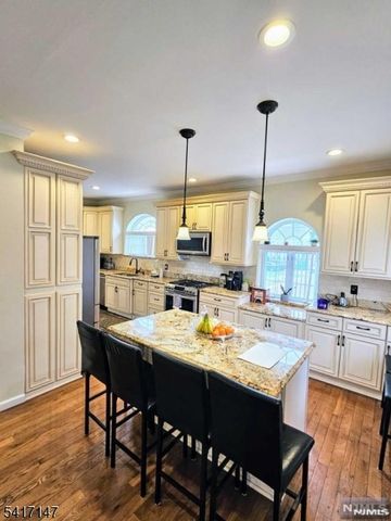 89 Rose St, Wood-ridge Boro, NJ 07075