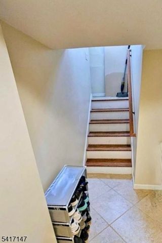 89 Rose St, Wood-ridge Boro, NJ 07075