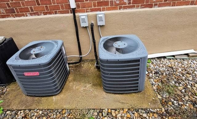 89 Rose St, Wood-ridge Boro, NJ 07075