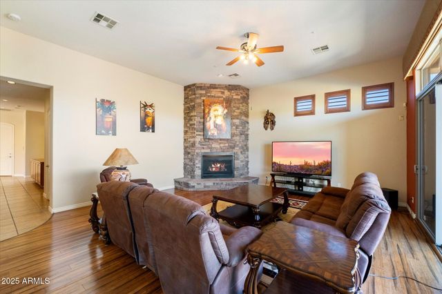 10432 E WINTER SUN Drive, Scottsdale, AZ 85262