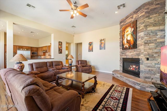 10432 E WINTER SUN Drive, Scottsdale, AZ 85262