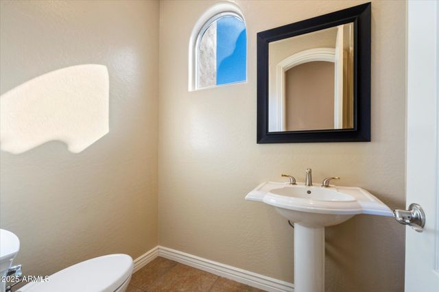 10432 E WINTER SUN Drive, Scottsdale, AZ 85262