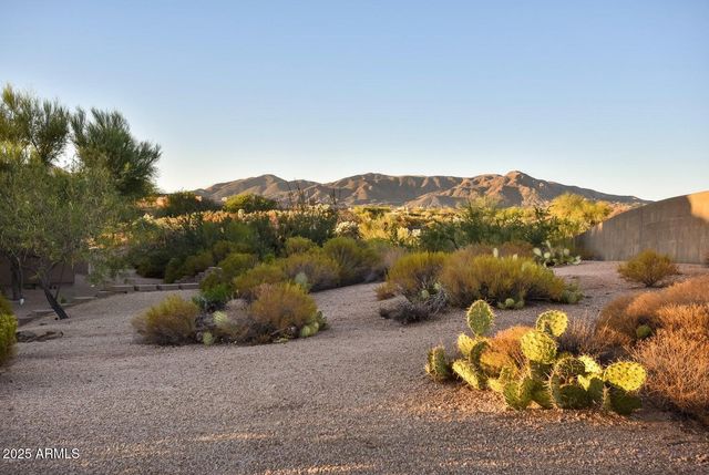 10432 E WINTER SUN Drive, Scottsdale, AZ 85262