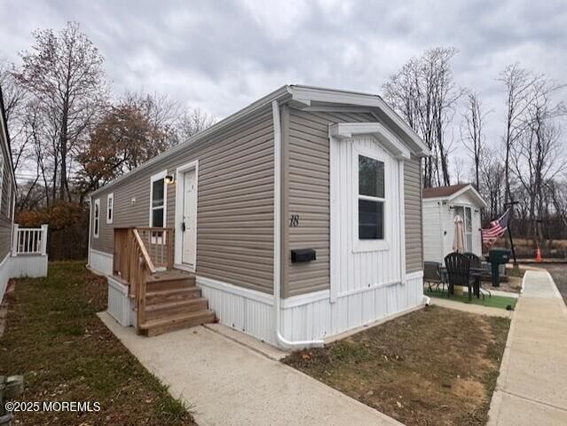 18 John Street, Hazlet, NJ 07734