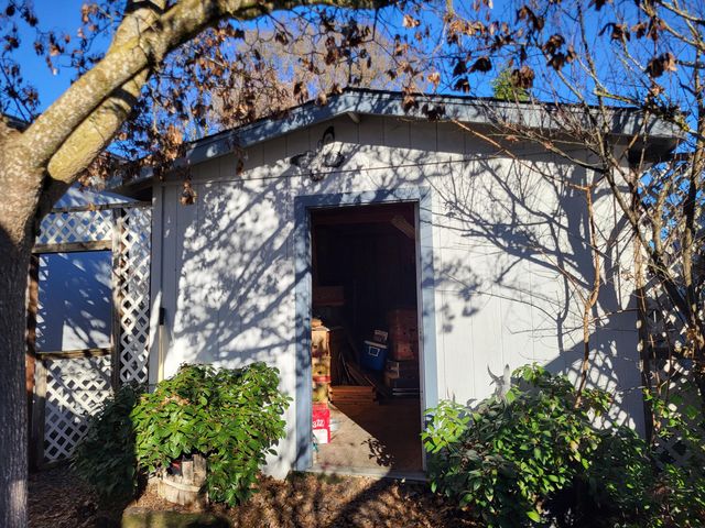 1509 Agape Way, Grants Pass, OR 97527