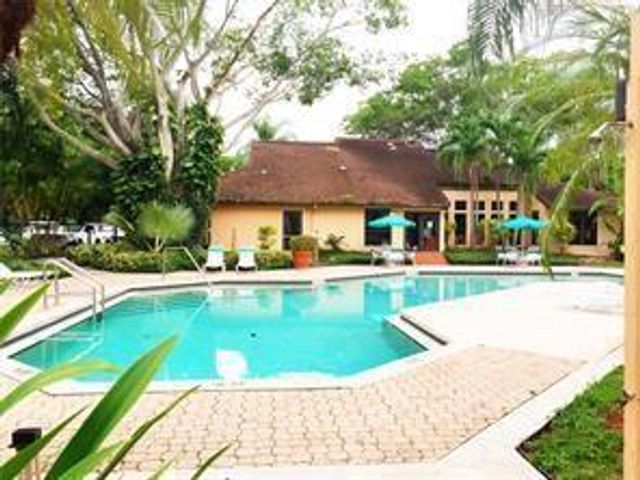 4421 W Mcnab Road 26, Pompano Beach, FL 33069