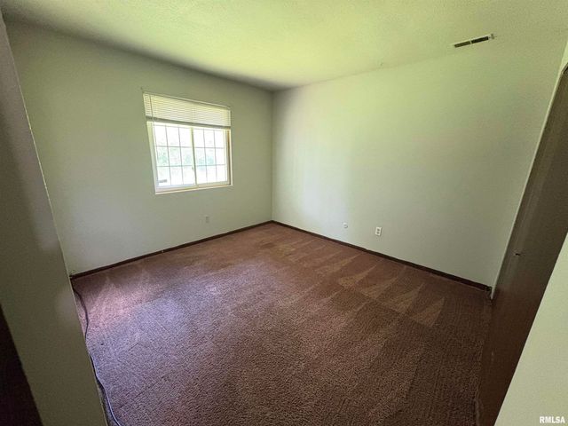 3617 W RICHWOODS Boulevard, Peoria, IL 61604