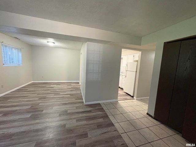 3617 W RICHWOODS Boulevard, Peoria, IL 61604