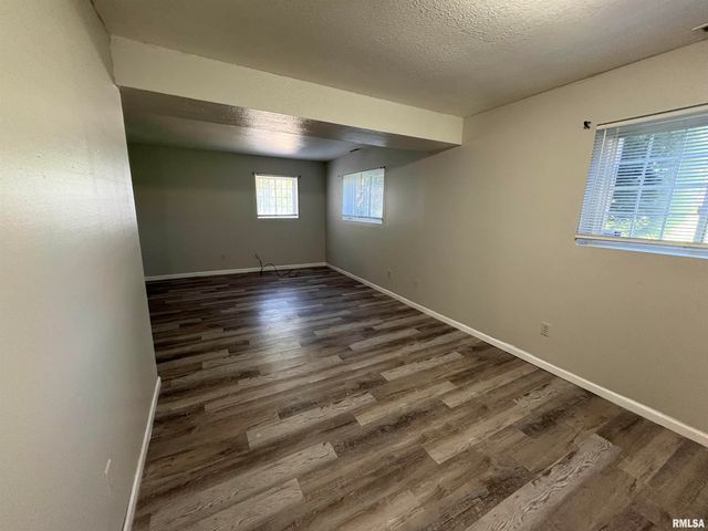 3617 W RICHWOODS Boulevard, Peoria, IL 61604