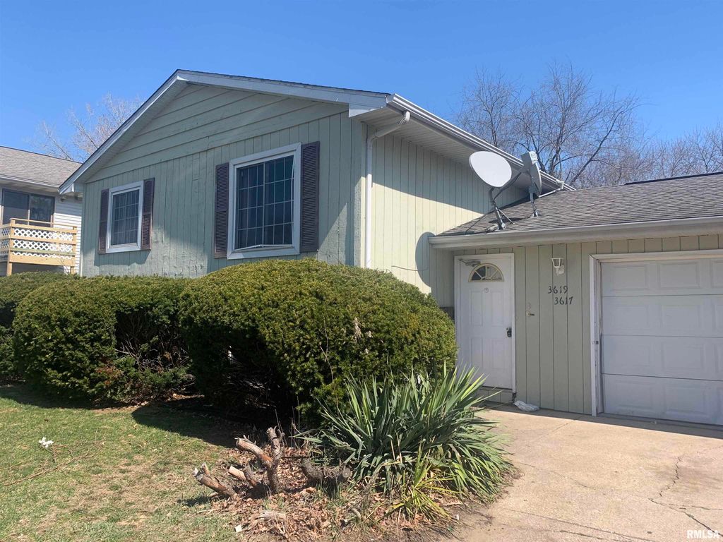 3617 W RICHWOODS Boulevard, Peoria, IL 61604