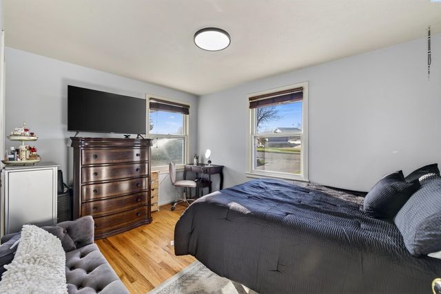 2211 W 6th Ave, Kennewick, WA 99336