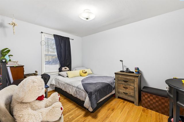 2211 W 6th Ave, Kennewick, WA 99336