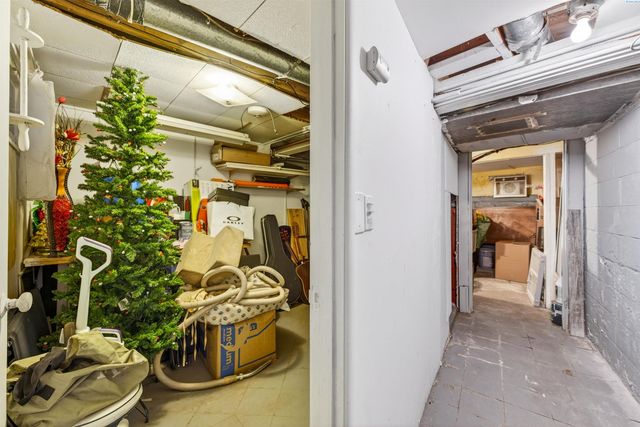 2211 W 6th Ave, Kennewick, WA 99336