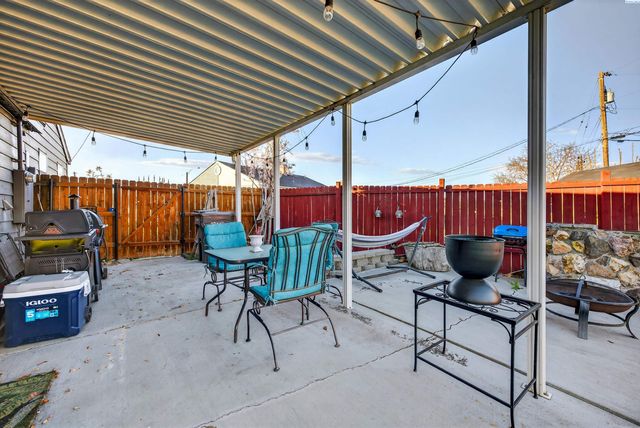 2211 W 6th Ave, Kennewick, WA 99336