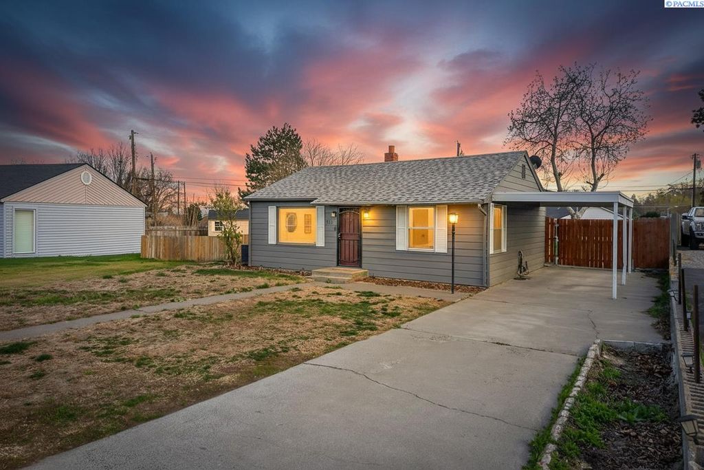 2211 W 6th Ave, Kennewick, WA 99336