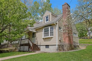 445 E Sunnyside Lane, Irvington, NY 10533