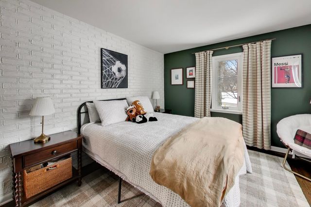 400 S Crescent Avenue, Park Ridge, IL 60068