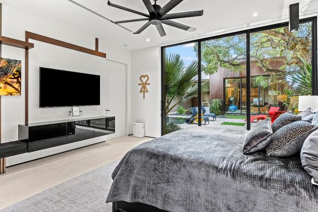 1106 N Swinton Avenue, Delray Beach, FL 33444