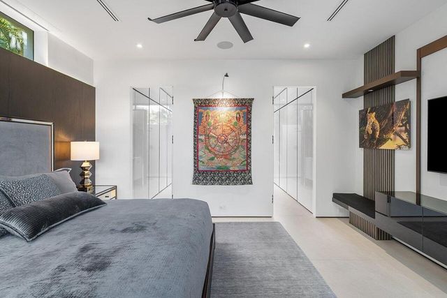 1106 N Swinton Avenue, Delray Beach, FL 33444