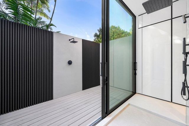 1106 N Swinton Avenue, Delray Beach, FL 33444