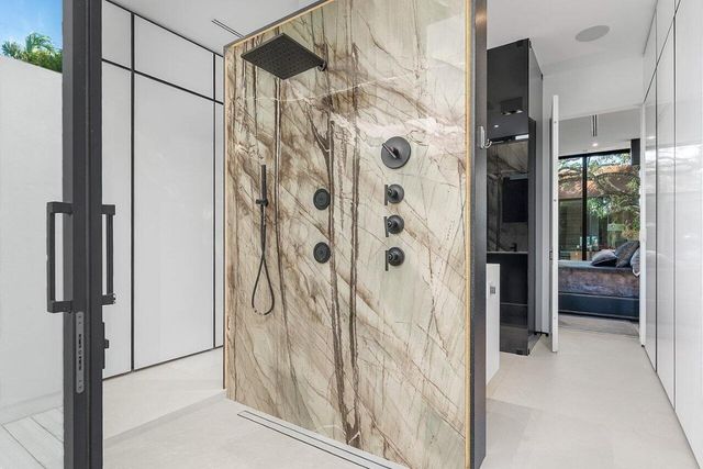 1106 N Swinton Avenue, Delray Beach, FL 33444