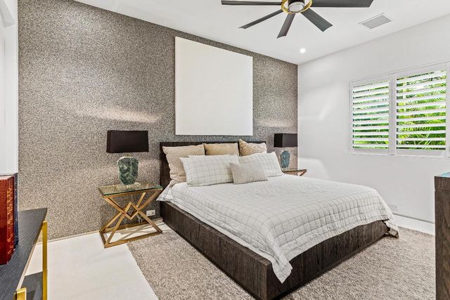 1106 N Swinton Avenue, Delray Beach, FL 33444