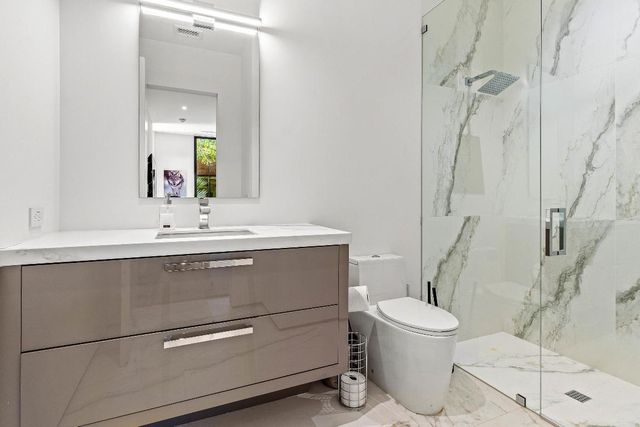 1106 N Swinton Avenue, Delray Beach, FL 33444