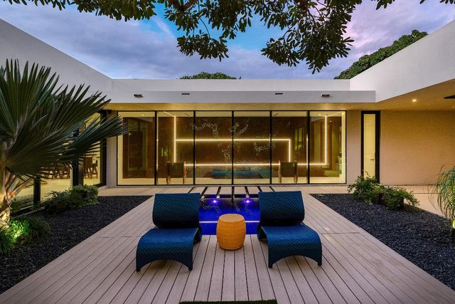 1106 N Swinton Avenue, Delray Beach, FL 33444