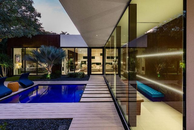 1106 N Swinton Avenue, Delray Beach, FL 33444