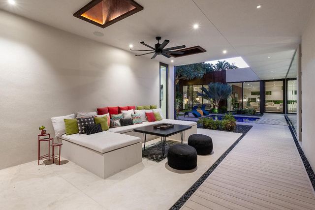 1106 N Swinton Avenue, Delray Beach, FL 33444