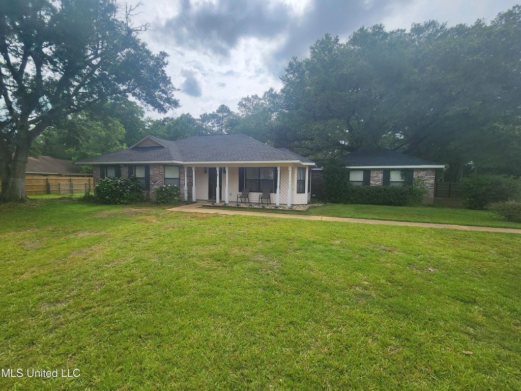 13349 Lorraine Road, Biloxi, MS 39532