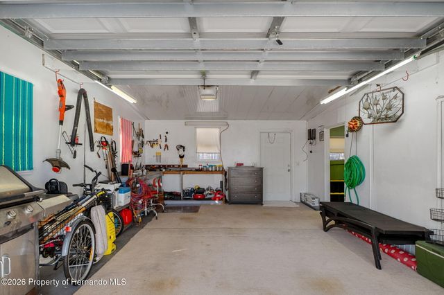 9256 Salisbury Drive, Brooksville, FL 34613