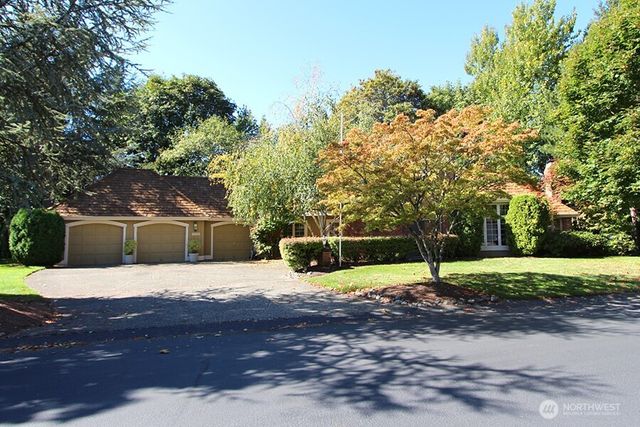 7795 80th Place SE, Mercer Island, WA 98040
