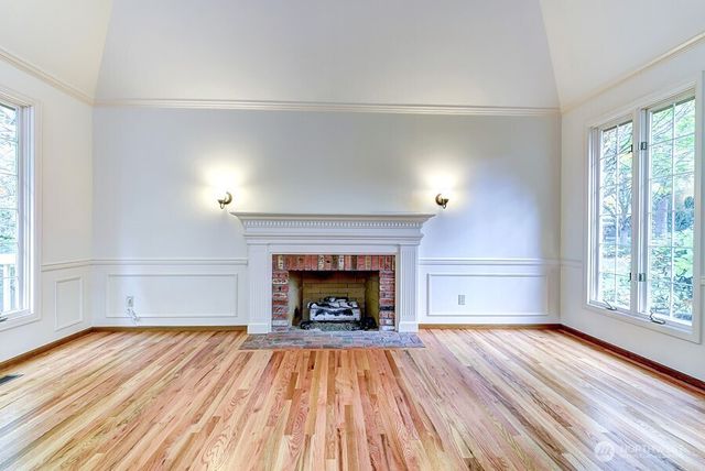 7795 80th Place SE, Mercer Island, WA 98040