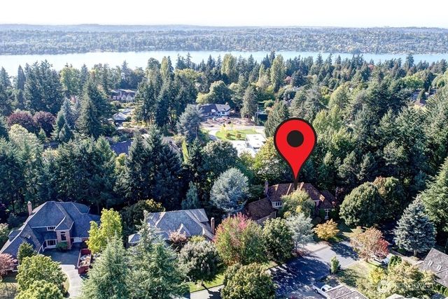 7795 80th Place SE, Mercer Island, WA 98040