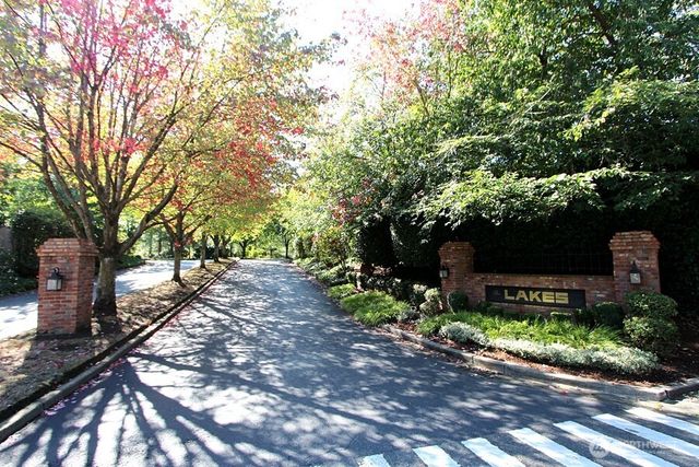 7795 80th Place SE, Mercer Island, WA 98040