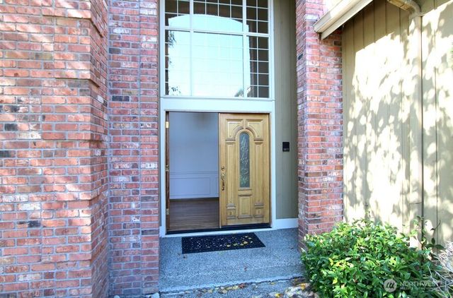 7795 80th Place SE, Mercer Island, WA 98040