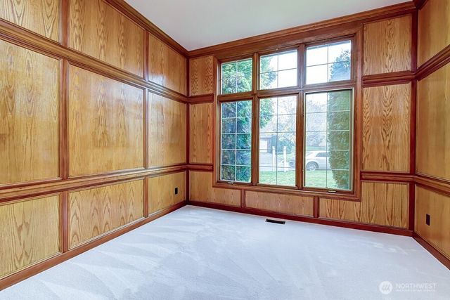 7795 80th Place SE, Mercer Island, WA 98040