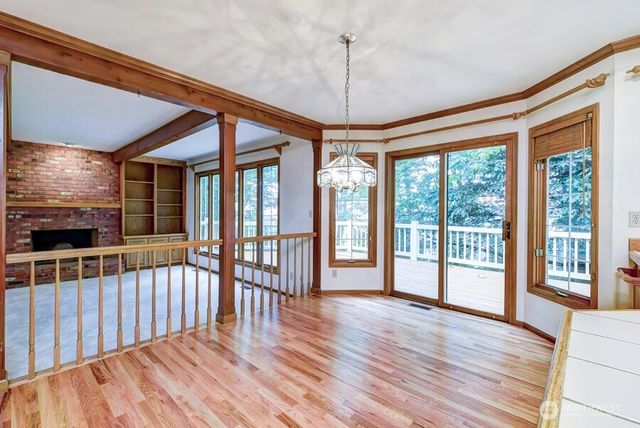 7795 80th Place SE, Mercer Island, WA 98040