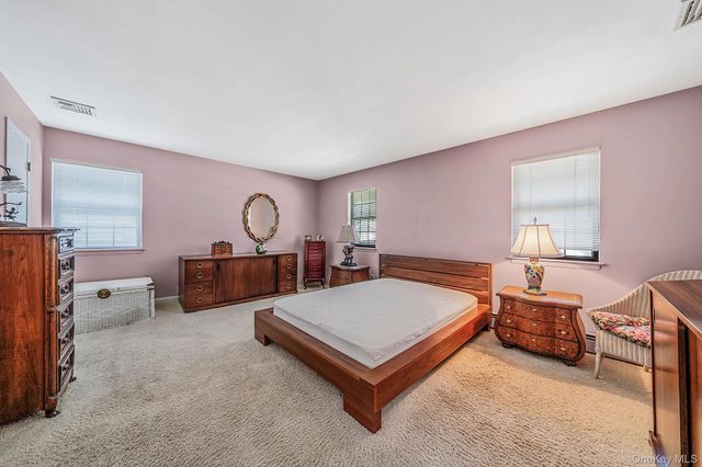211 Meredith Lane, West Hempstead, NY 11552