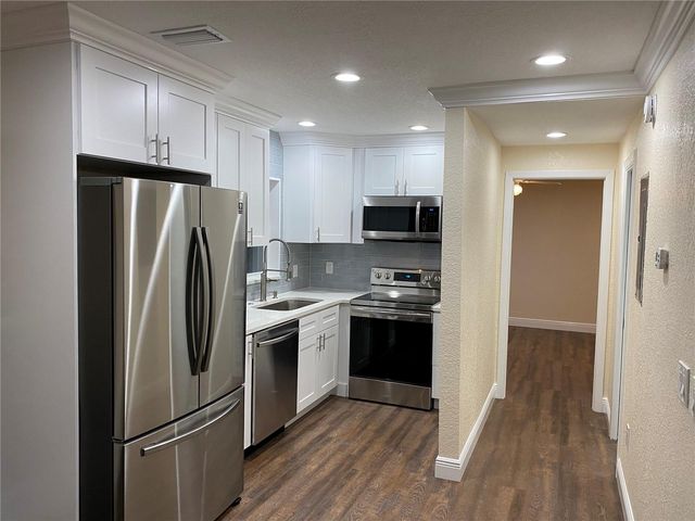 1105 GULF WAY 2, St Pete Beach, FL 33706